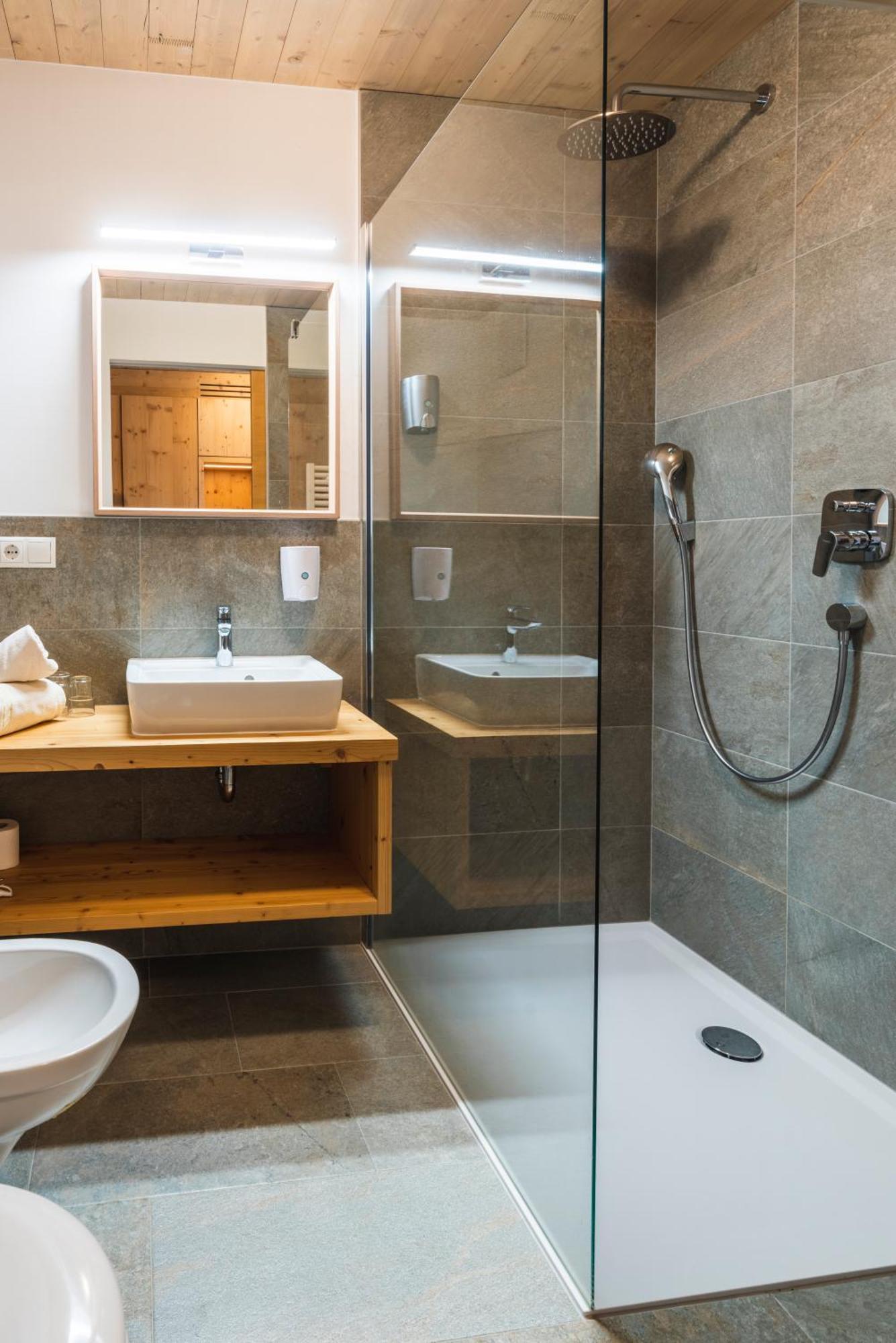 Hotel Tirolerhof 테렌토 외부 사진